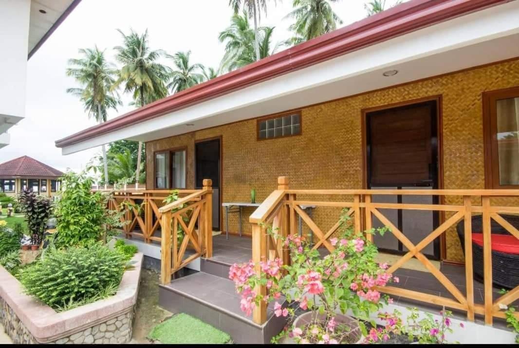 Foxy'S Beach Resort San Vicente  Ngoại thất bức ảnh