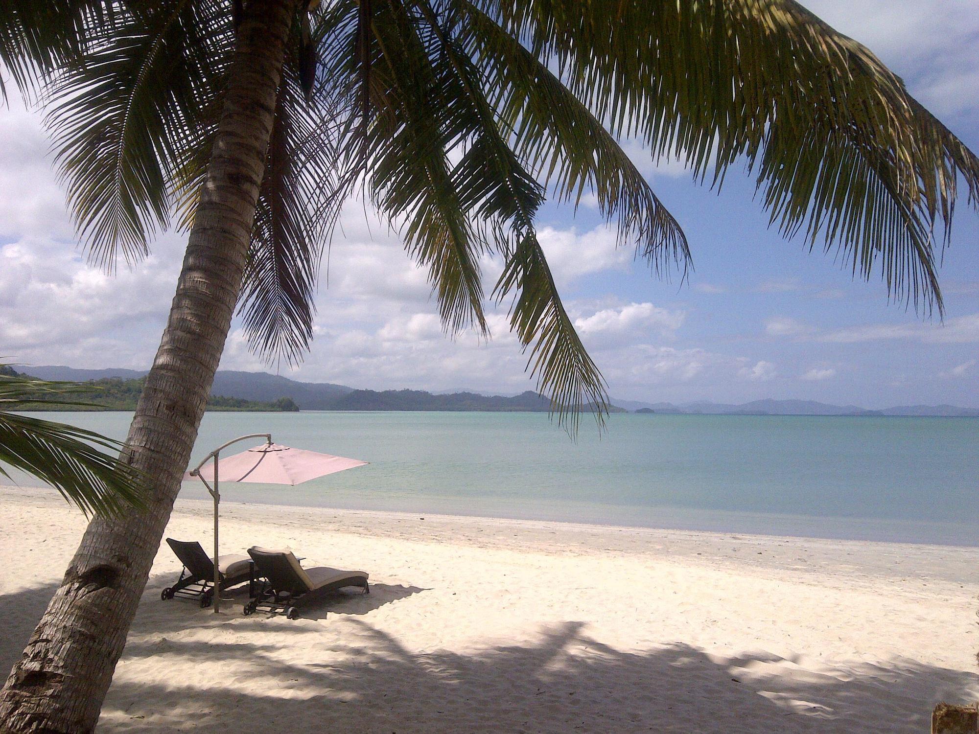 Foxy'S Beach Resort San Vicente  Ngoại thất bức ảnh